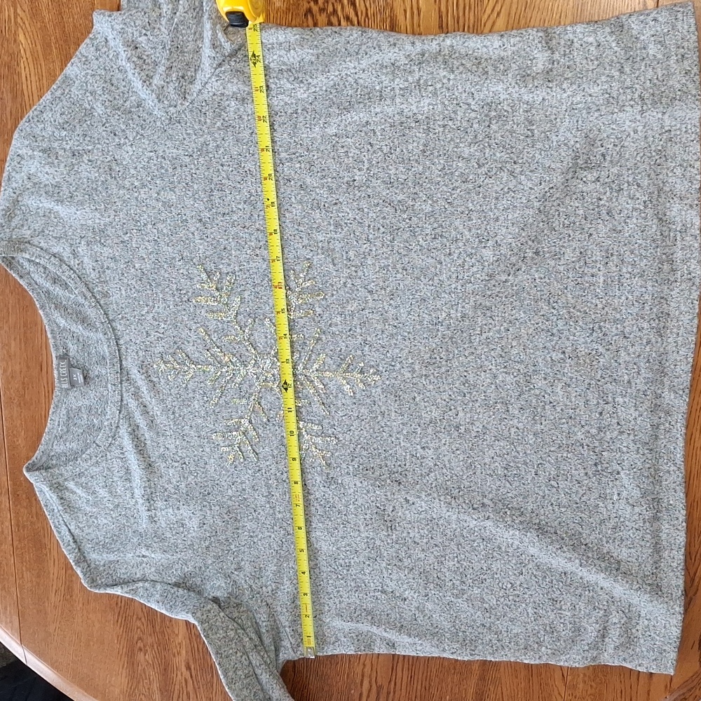2X Falls Creek Gray Sweater with Sparkly Snowflake - Picture 2 of 5
